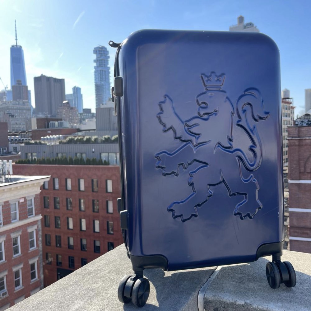 O.leo Travel Suitcase Blue