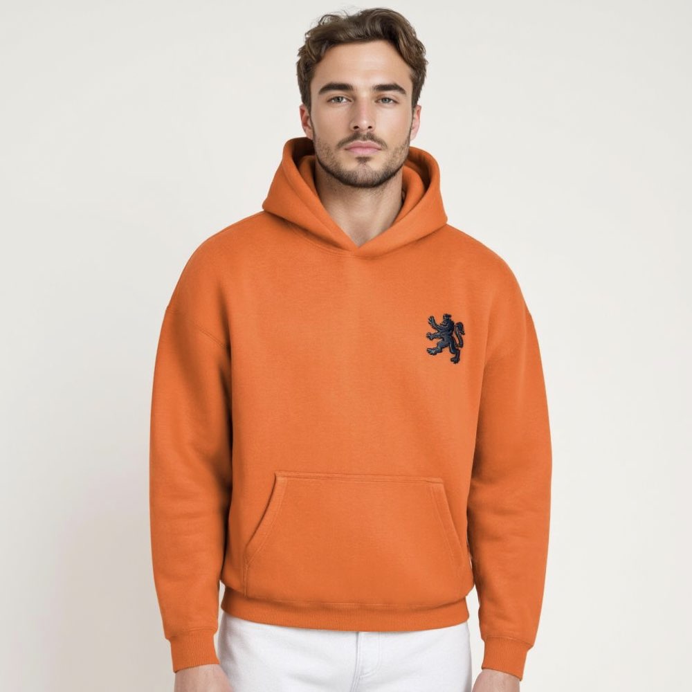 O.Leo Hoodie Oranje (Zwarte Leeuw)