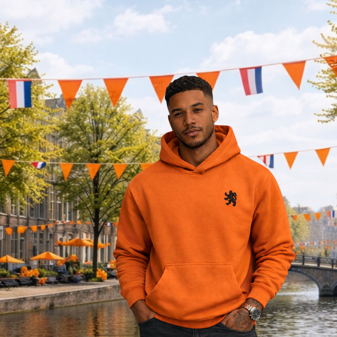 O.Leo Hoodie Oranje (Zwarte Leeuw)